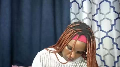 kering_lovly online show from October 31, 9:49 pm