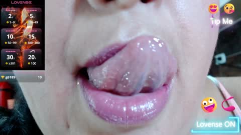Snapshot of kerly_doll chatting on December 9, 12:12 am K E R L Y online show from December 9, 12:12 am