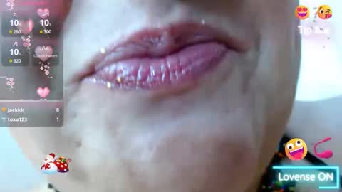 Snapshot of kerly_doll chatting on December 27, 10:16 pm K E R L Y online show from December 27, 10:16 pm