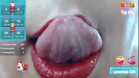 Snapshot of kerly_doll chatting on December 29, 10:03 pm K E R L Y online show from December 29, 10:03 pm