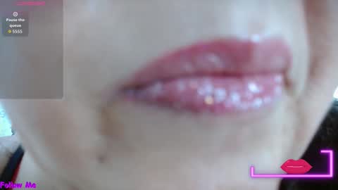 K E R L Y online show from October 30, 7:58 pm