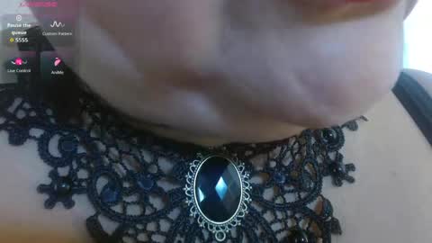 Snapshot of kerly_doll chatting on May 7, 1:49 pm K E R L Y online show from May 7, 1:49 pm