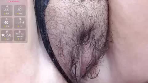 Snapshot of kerly_doll chatting on June 9, 5:35 pm K E R L Y online show from June 9, 5:35 pm