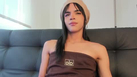 Kerly online show from July 22, 2:42 pm