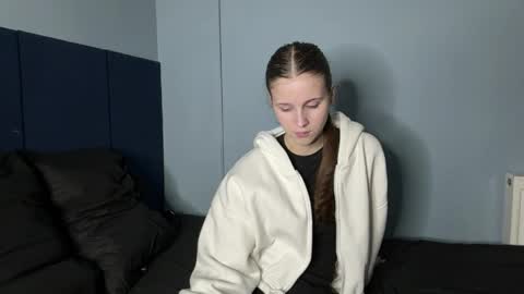 Snapshot of kerosenekara chatting on March 29, 4:18 pm Kara online show from March 29, 4:18 pm