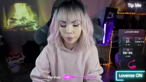 Snapshot of kerry_kirk chatting on December 13, 11:32 pm Kerry online show from December 13, 11:32 pm