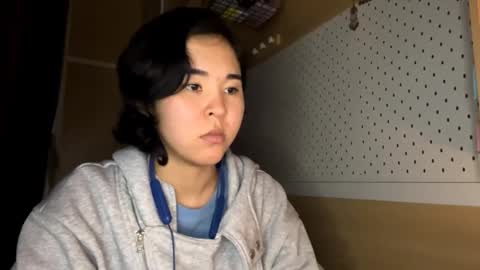 Jenny  online show from March 12, 4:18 am