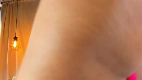 Snapshot of keryhillson chatting on February 24, 3:09 pm Kery Hillson online show from February 24, 3:09 pm