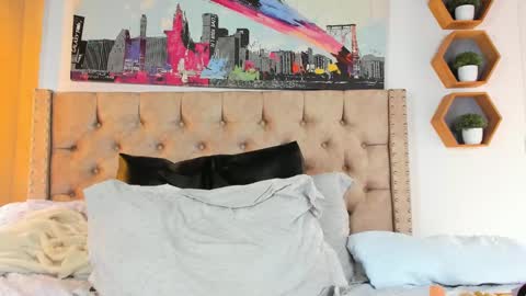 Snapshot of keryhillson chatting on March 5, 4:24 pm Kery Hillson online show from March 5, 4:24 pm