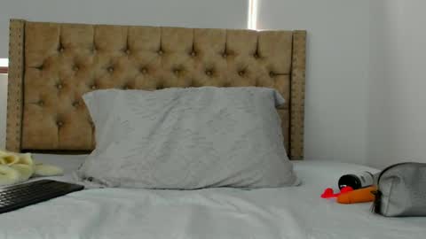 Snapshot of keryhillson chatting on September 20, 1:01 pm Kery Hillson online show from September 20, 1:01 pm