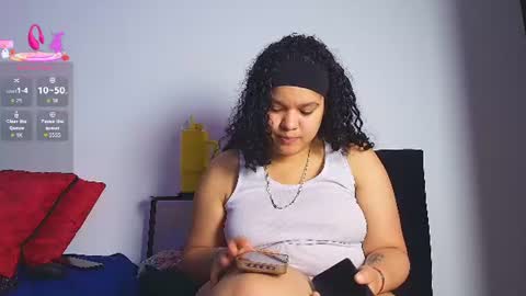 Snapshot of kesha_rosse_ chatting on June 26, 7:35 am KESHA online show from June 26, 7:35 am