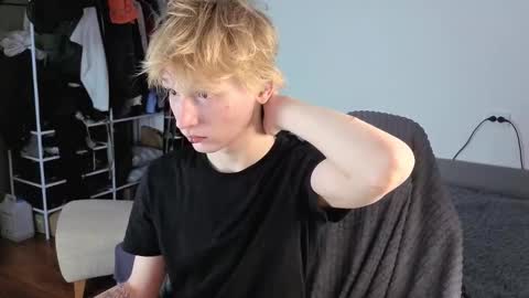 Kessy online show from October 22, 11:15 pm