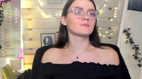 Snapshot of ketrin_pirsss chatting on November 23, 8:08 pm Ketrin online show from November 23, 8:08 pm