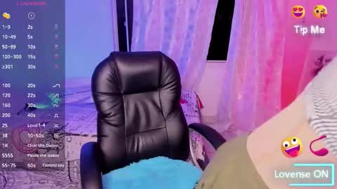 Snapshot of ketzia_doll chatting on October 25, 12:29 am Ketzia online show from October 25, 12:29 am