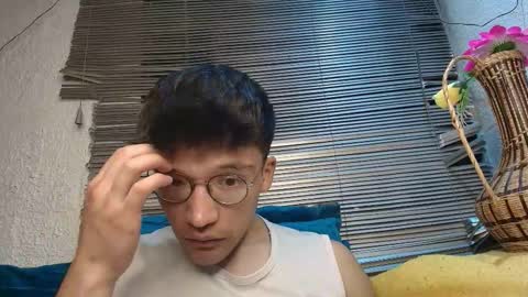 Snapshot of keven_you chatting on November 5, 3:06 am keven you online show from November 5, 3:06 am