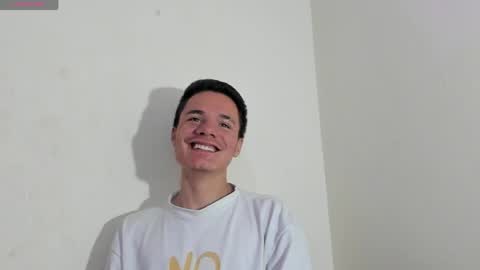 kevin_8686 online show from May 25, 4:51 am