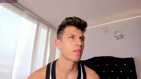 Snapshot of kevin_ahs1 chatting on September 19, 9:48 pm Kevin Ahs online show from September 19, 9:48 pm