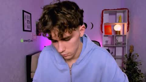 kevin_nix_ online show from February 4, 1:17 pm