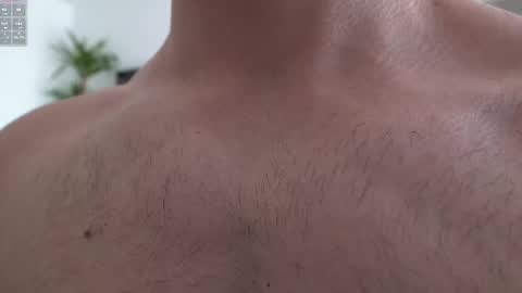 Snapshot of kevinandresxx chatting on February 19, 11:28 am Kevin online show from February 19, 11:28 am