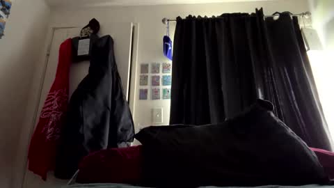 Snapshot of kevinderon1 chatting on April 12, 6:46 pm kevinderon1 online show from April 12, 6:46 pm