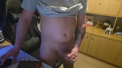 Kevinn online show from February 3, 10:15 pm