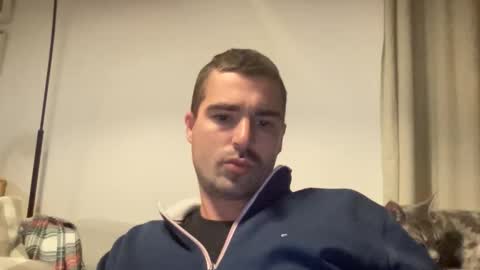 Snapshot of kevinpillobello chatting on November 25, 5:13 pm kevinpillobello online show from November 25, 5:13 pm