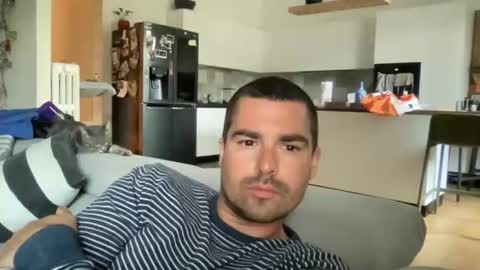 kevinpillobello online show from May 20, 4:57 pm