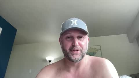 Snapshot of kevinsaunders11 chatting on April 10, 9:19 pm KevinSaunders11 online show from April 10, 9:19 pm