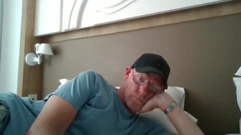 kevlooking4sez online show from June 15, 1:13 pm