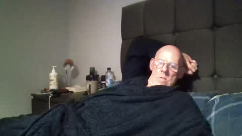 Snapshot of kevlooking4sez chatting on July 9, 12:58 am kevlooking4sez online show from July 9, 12:58 am