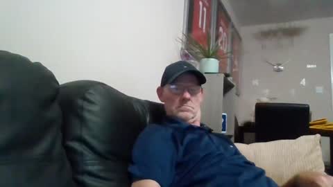 Snapshot of kevlooking4sez chatting on July 24, 12:52 am kevlooking4sez online show from July 24, 12:52 am