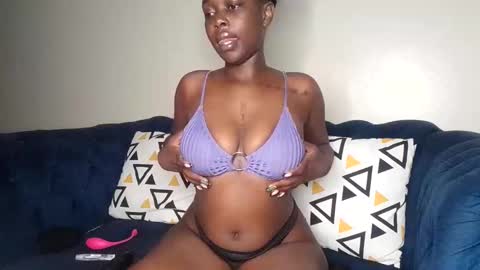 keyla online show from June 7, 4:27 am