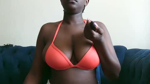 keyla online show from July 14, 8:30 am