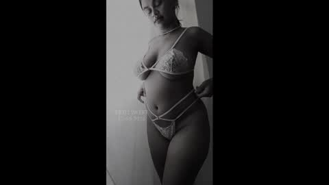 Snapshot of keyli_sweet chatting on May 12, 4:15 pm Keyla online show from May 12, 4:15 pm