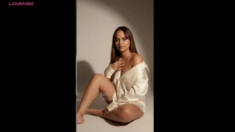 Snapshot of keyli_sweet chatting on June 7, 12:53 pm Keyla online show from June 7, 12:53 pm