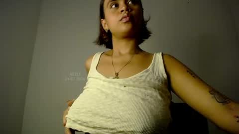 Snapshot of keyli_sweet chatting on July 24, 7:34 pm Keyla online show from July 24, 7:34 pm