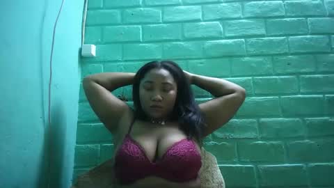 Snapshot of kezia0910 chatting on April 25, 1:41 pm kezia0910 online show from April 25, 1:41 pm
