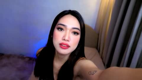 sonrisa online show from April 22, 6:53 pm