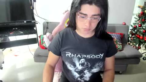 Snapshot of khalifa_gold chatting on December 2, 7:31 pm Khalifa Kasumi online show from December 2, 7:31 pm