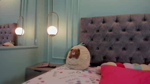 Snapshot of khaterine_hot_1 chatting on December 17, 2:12 am Kathe Hot online show from December 17, 2:12 am