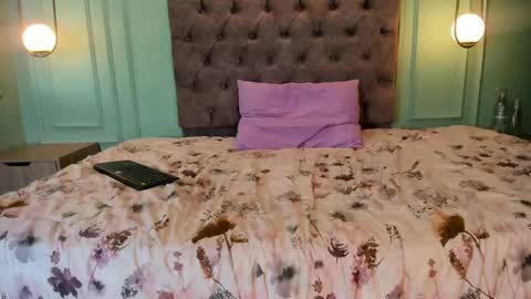 Snapshot of khaterine_hot_1 chatting on January 14, 10:23 pm Kathe Hot online show from January 14, 10:23 pm