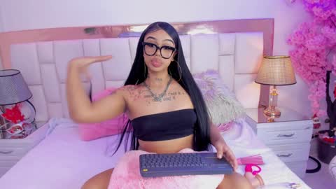 Snapshot of khelany_isyy chatting on January 5, 12:09 am Khelany Isyy online show from January 5, 12:09 am