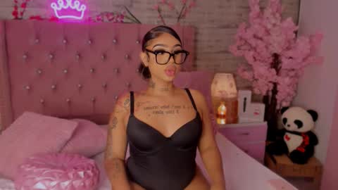 Snapshot of khelany_isyy chatting on September 28, 1:27 pm Khelany Isyy online show from September 28, 1:27 pm