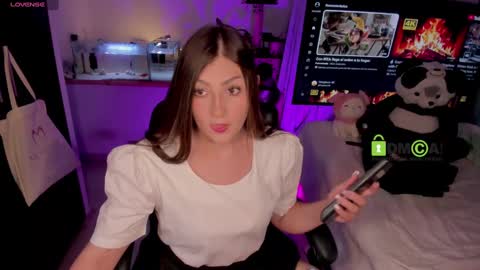 Snapshot of khionebesset chatting on January 4, 7:45 am Khi. online show from January 4, 7:45 am