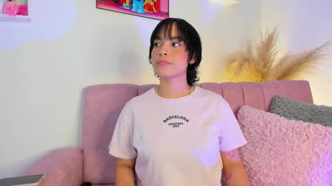 Snapshot of khloe_cute_ chatting on September 26, 11:09 pm khloe_cute_ online show from September 26, 11:09 pm