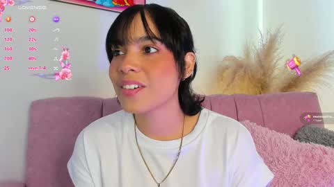 Snapshot of khloe_cute_ chatting on September 28, 9:53 pm khloe_cute_ online show from September 28, 9:53 pm