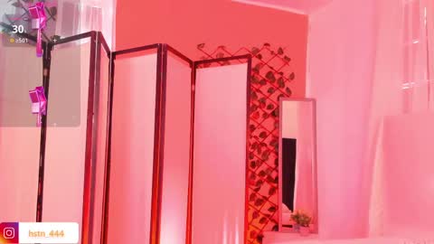 Khloe online show from September 25, 1:04 pm