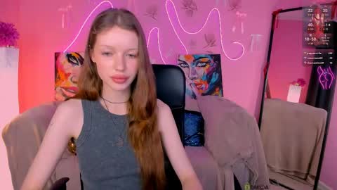 Snapshot of khloebeauty chatting on May 13, 3:53 pm khloebeauty online show from May 13, 3:53 pm
