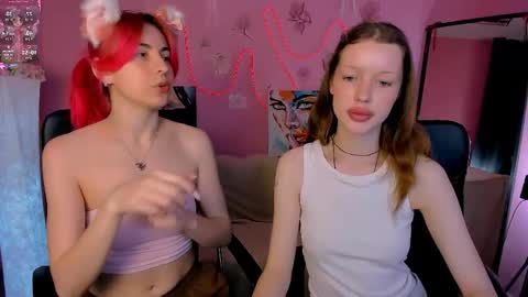 Snapshot of khloebeauty chatting on May 30, 9:17 am khloebeauty online show from May 30, 9:17 am