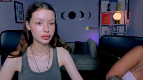 Snapshot of khloebeauty chatting on May 31, 9:05 am khloebeauty online show from May 31, 9:05 am
